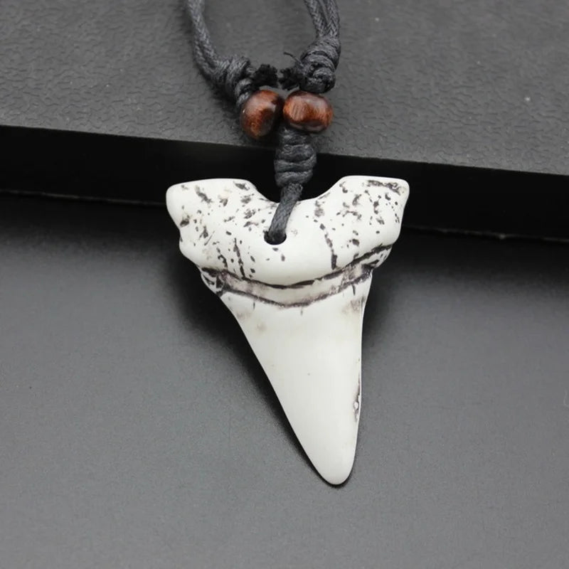 Women and Men Bionic Bone Carving Wooden Bead Rope Shark Tooth Necklace Pendant Fashion Jewelry