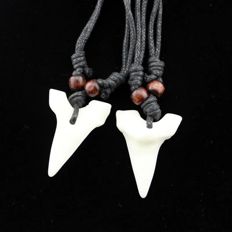 Goth Accessories White Imitation Shark Tooth Necklace For Women Adjustable Rope Chain Gothic Punk Jewelry Wholesale Gift